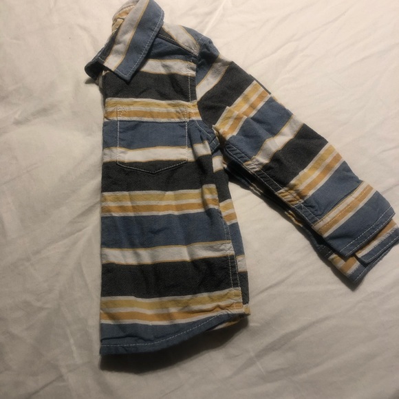 Gymboree 12-18months collared button down shirt - Picture 3 of 3